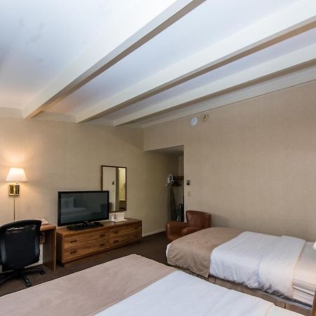 Windjammer Lodge Ogdensburg Bagian luar foto